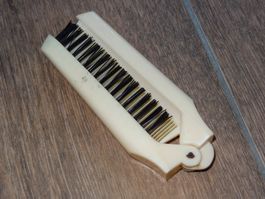 Brosse à Cheveux Pliante Vintage Avon