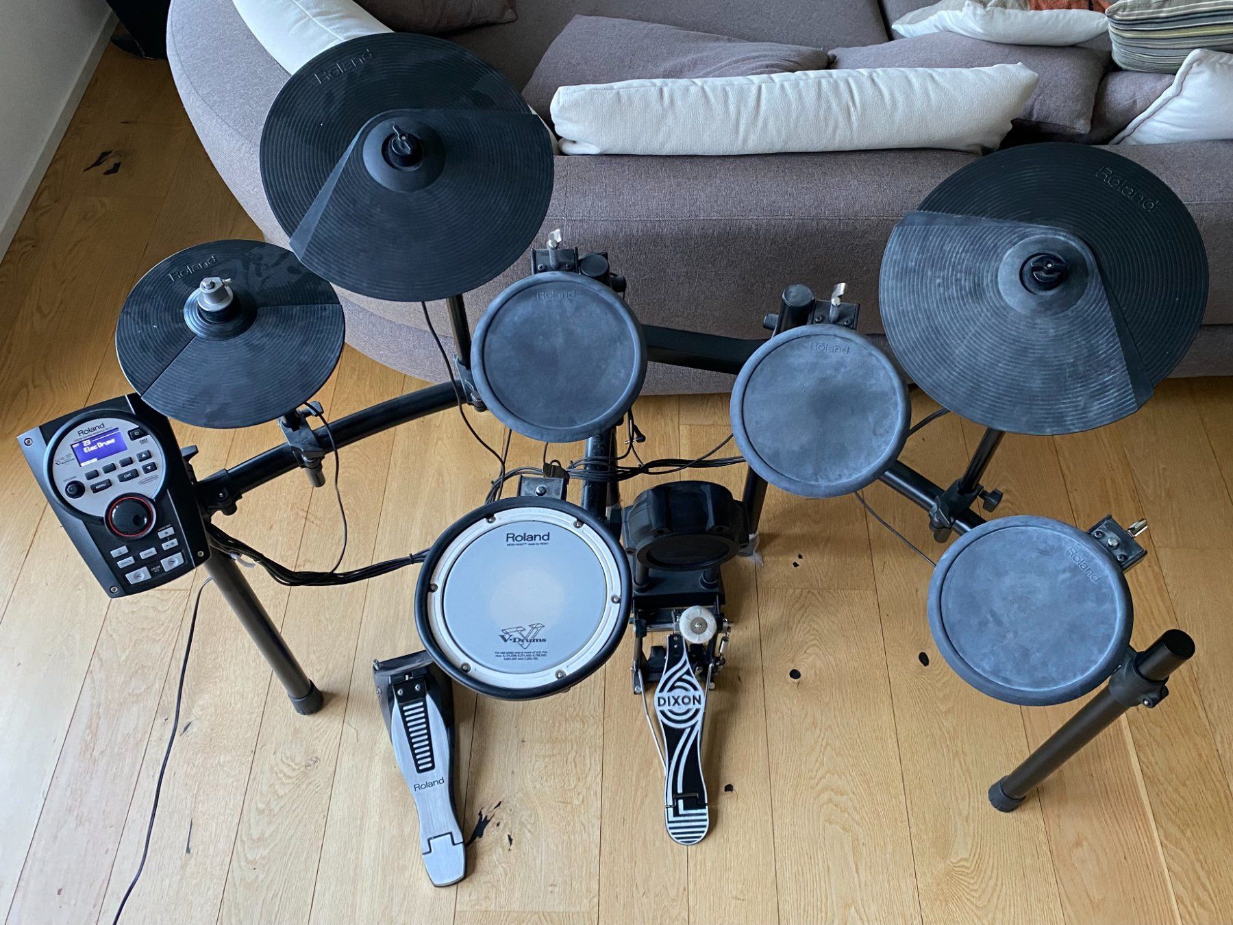 Roland Strumenti musicali: Batterie électronique Roland TD-11 + Enceinte Behringer – Usato da Attalens venduto da sim_fpr7