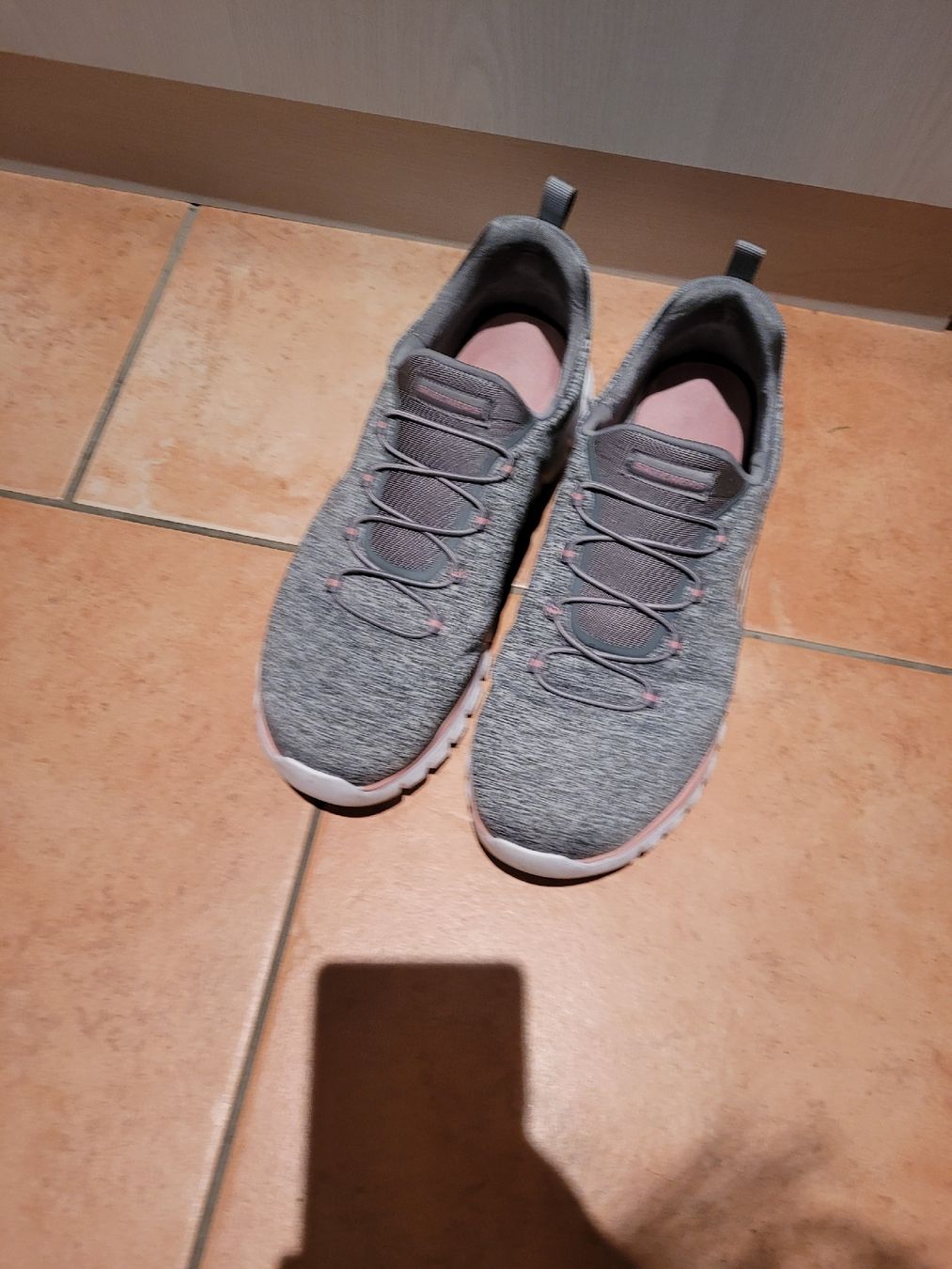 Damenschuhe: Damen Skechers gr.41 – Gebraucht aus Zihlschlacht von Sun25 1