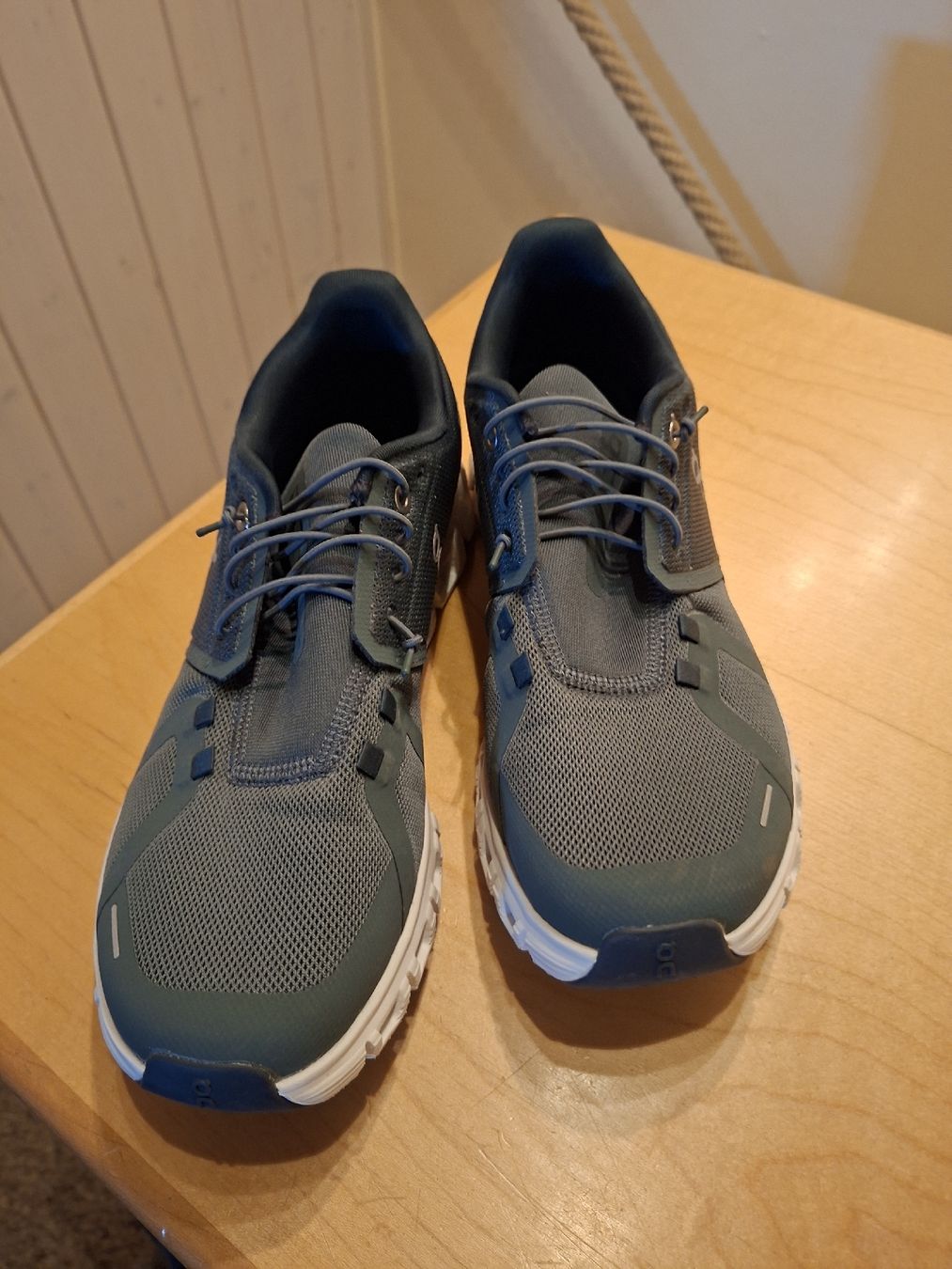 On Damenschuhe: Original On Schuh Damen – Gebraucht aus Herbligen von bae_9j6p