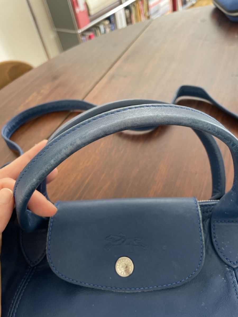 Longchamp Borse da donna: Longchamp, sac bleu marine le pliage cuir – Usato da Genève venduto da hg2_yyz7 2
