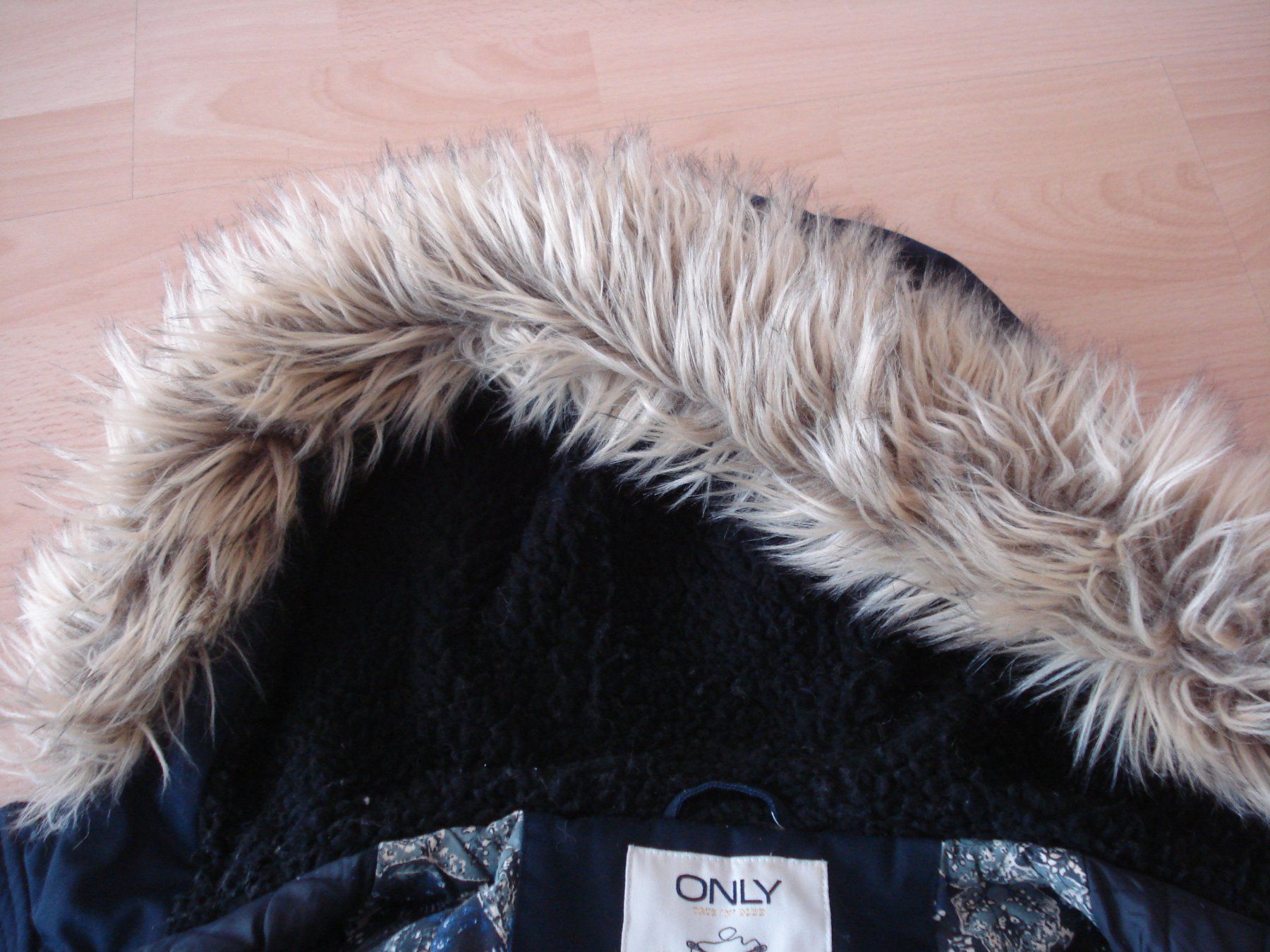 Vestes: dunkelblaue Winterjacke Gr. M – D'occasion à Au SG par beanpasa 3