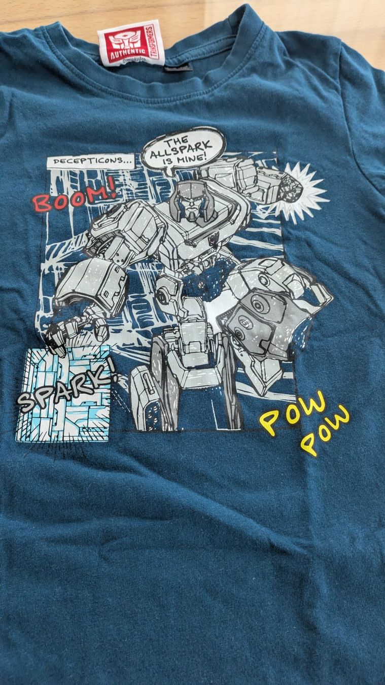 Camicie, T-shirt & Polo: Transformers kurzarm T-Shirt - 122/128 – Usato da Staufen venduto da Fleby84 1