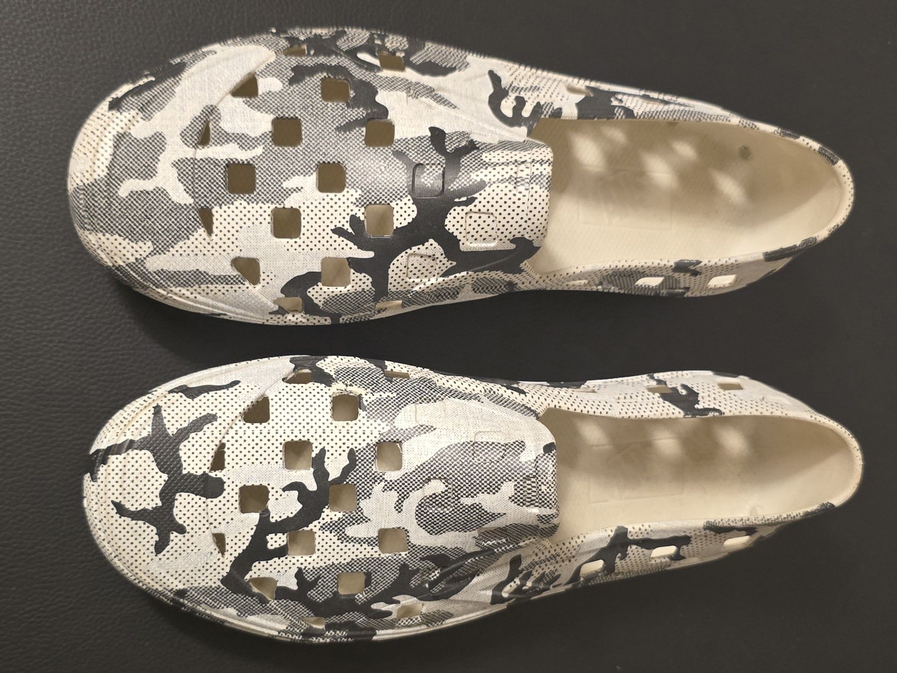 Vans Herrenschuhe: Vans Slip-On Camouflage – Gebraucht aus Wangs von Restposten.Garage 5