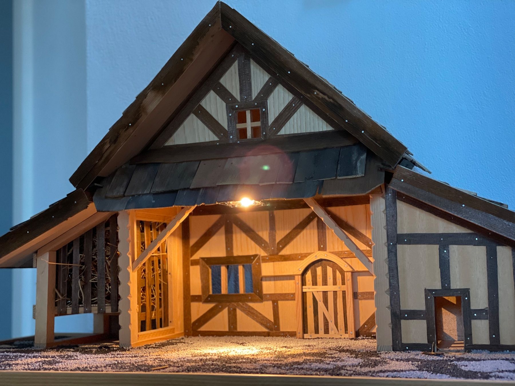 Articoli in legno: Weihnachtskrippe – Usato da Jonschwil venduto da relnheaz 1