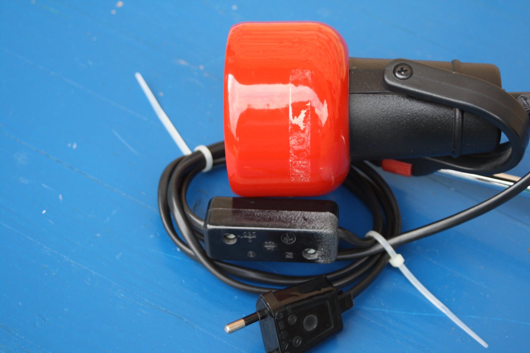 Lampen: VINTAGE TISCH LAMPE MIT LED BIRNE – Gebraucht aus Wauwil von Pneuedy 7