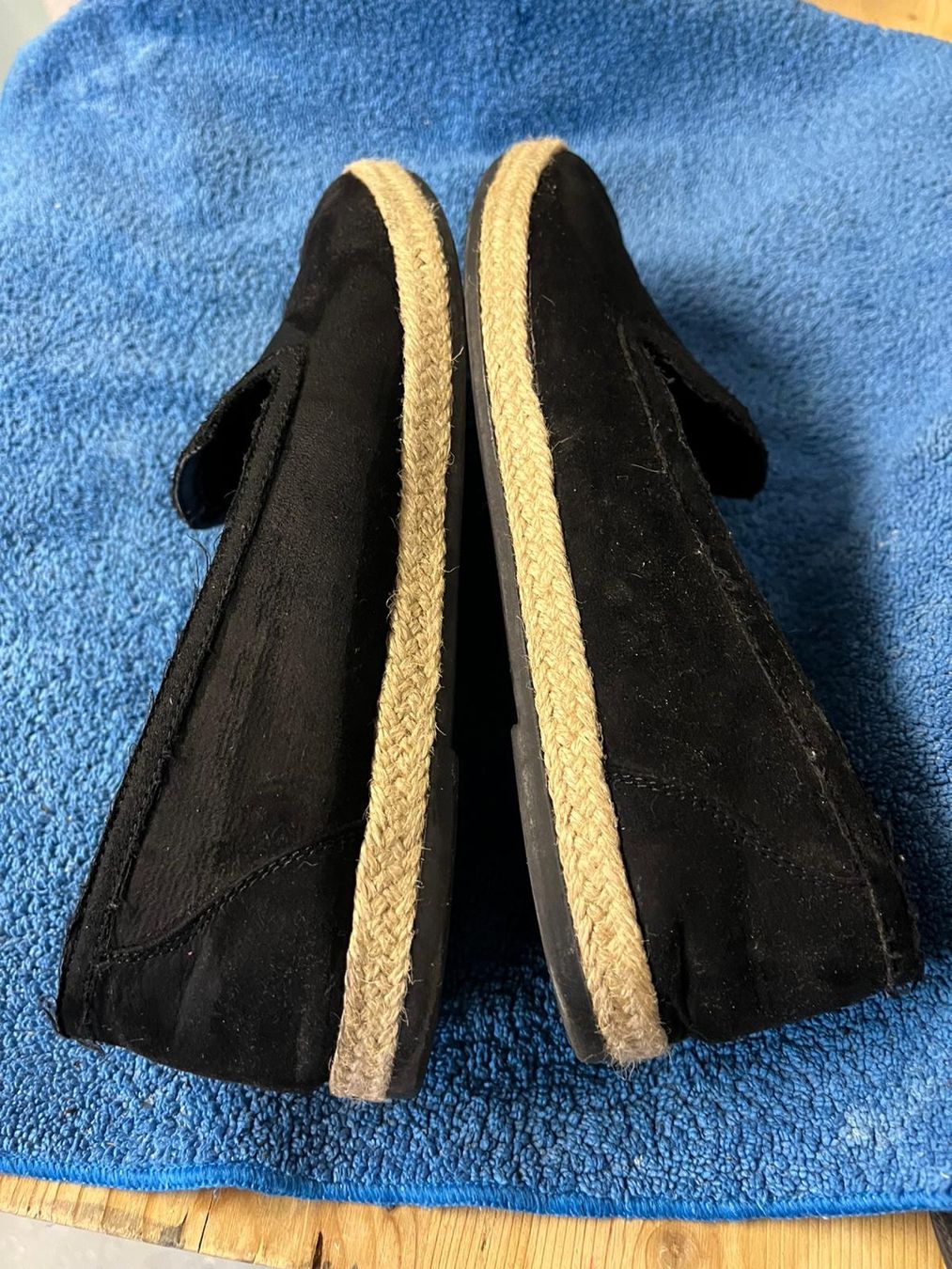 Scarpe da donna: Schwarze Espadrilles Schuhe Gr. 39 – Usato da Wiggen venduto da Antoniotto