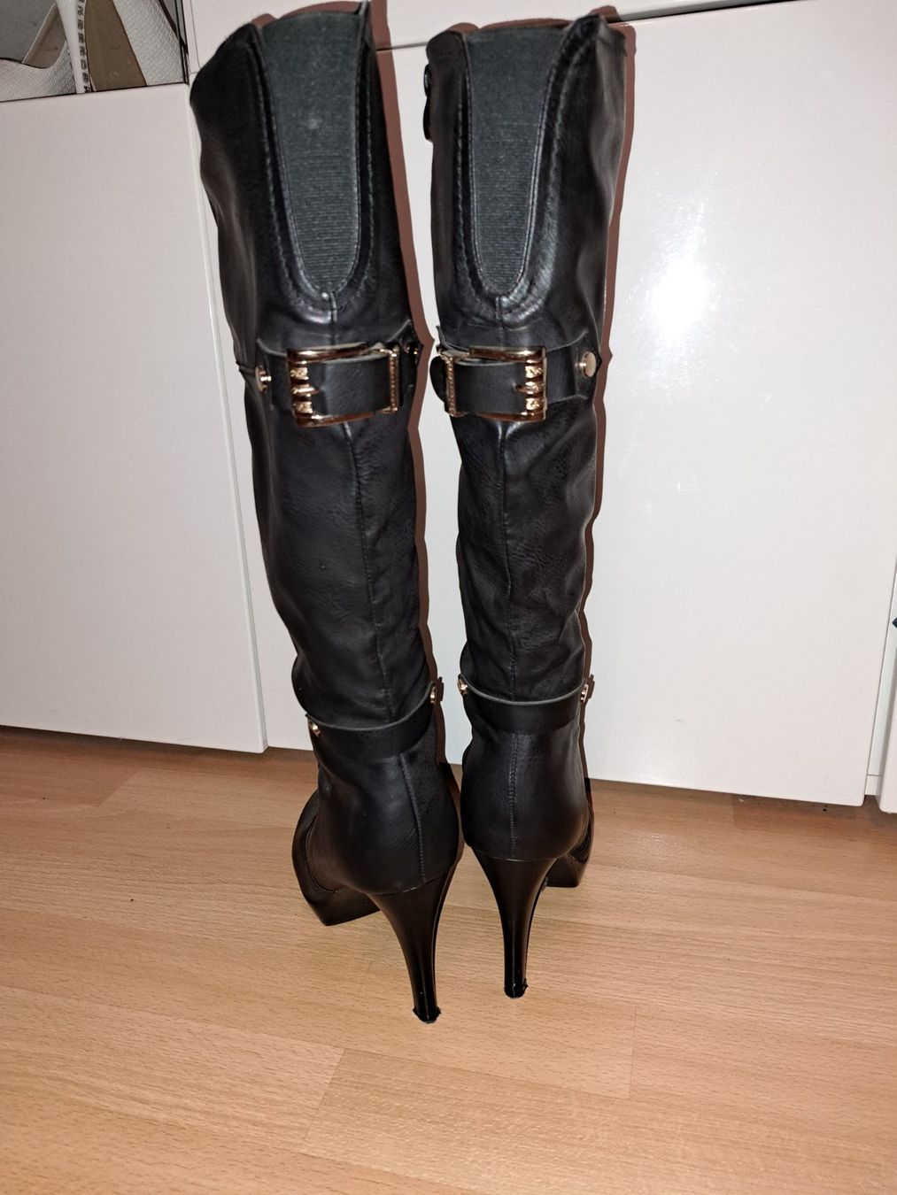 Chaussures femmes: Winterstiefel Gr 38 – D'occasion à Gommiswald par Cyndi5 2
