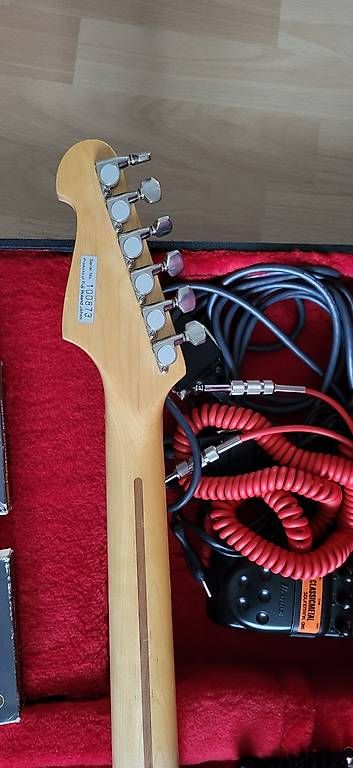 Strumenti musicali: Roland GR700 mit Gitarre – Usato da Bellach venduto da Kebjeer 3
