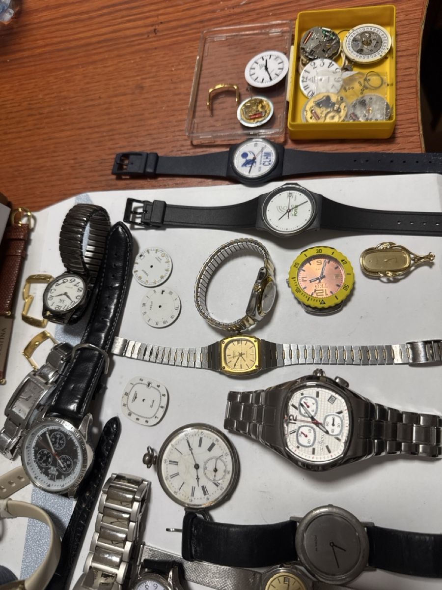 Uhren: Ensemble de montres diverses et cadrans – Defekt aus La Chaux-de-Fonds von lida2005 9