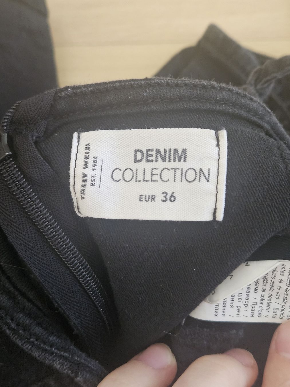 Tute: Schwarzer Denim-Jumpsuit – Usato da Thun venduto da bia_crh9 2