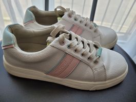 Magnifiques baskets Mayoral t35