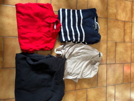 Lot 4 pulls Taille S