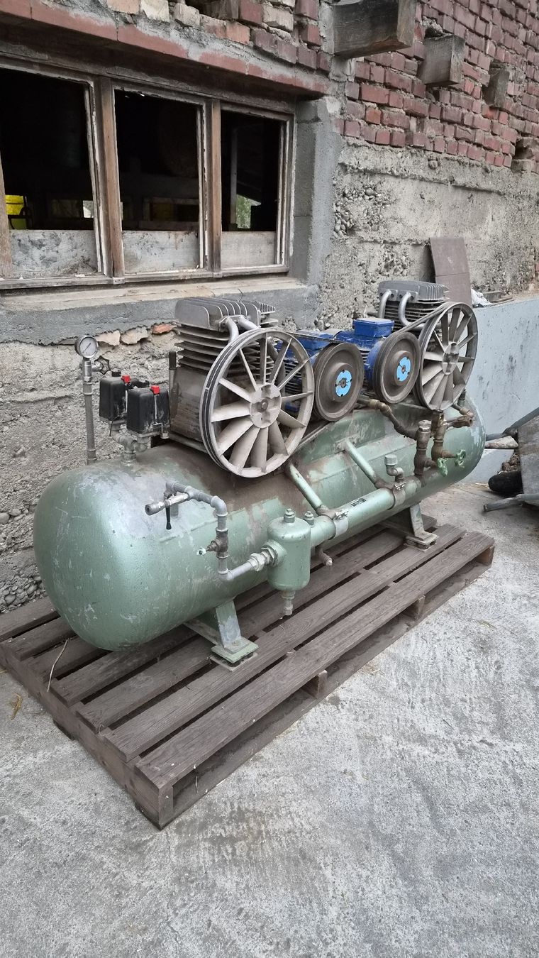 Kompressoren: Druckluftkompressor – Gebraucht aus Seon von NAGRAR 2
