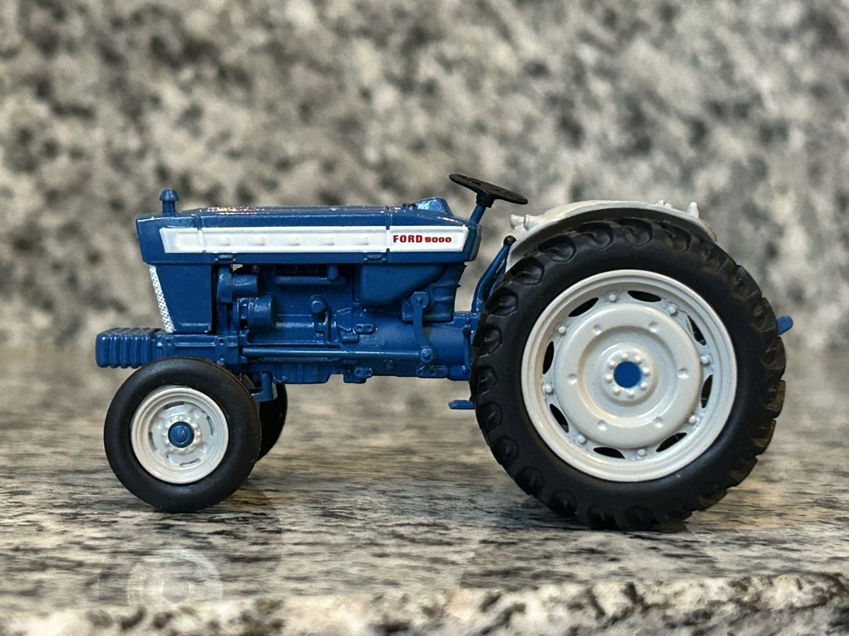 Kit di modellismo & Modellini statici: Ford 5000, Universal Hobbies – Usato da Horw venduto da Tigercat635 3