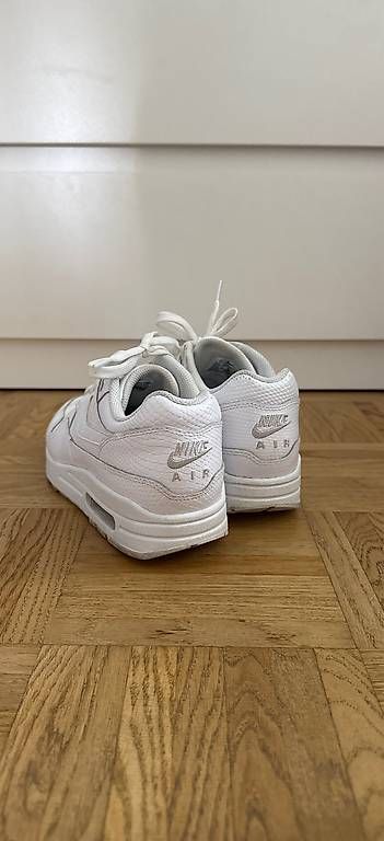 Chaussures hommes: Nike Air Sneaker weiss Gr. 40 – D'occasion à Arlesheim par schoop. 2