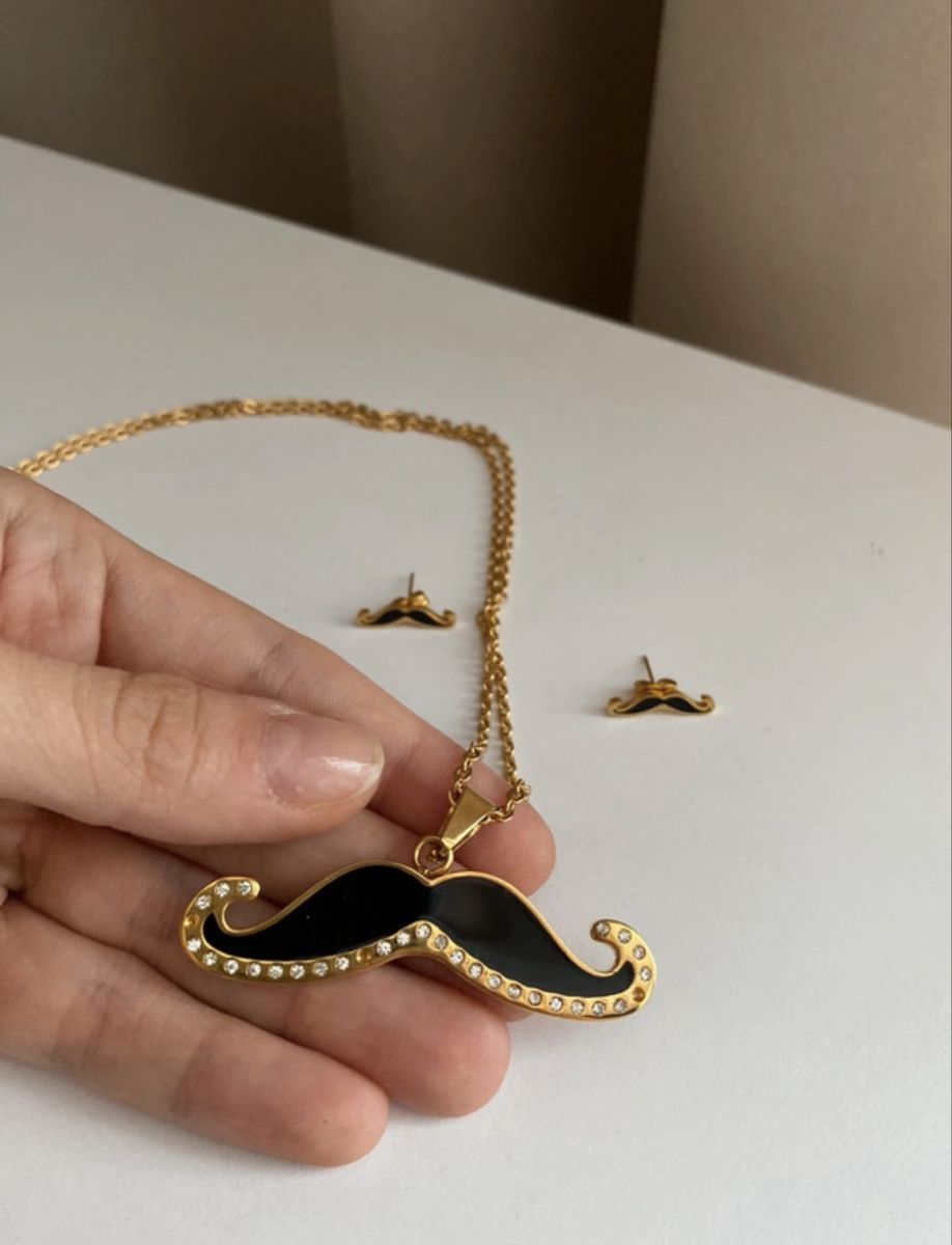 Autres bijoux: Mustache Necklace & Earrings Set – Neuf (Voir description) à Zürich par kru_8dtk 2