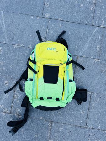 EVOC Fr Trail Bikerucksack, Rückenprotektor, Grösse M/L, H2O
