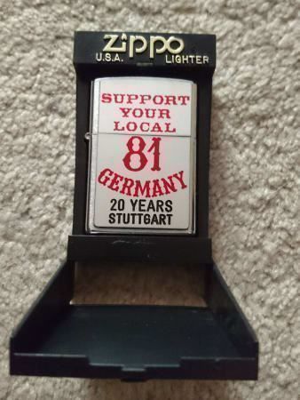 Zippo Briquets: Support Your Local 81 – Neuf avec emballage d'origine à Cortaillod par signep