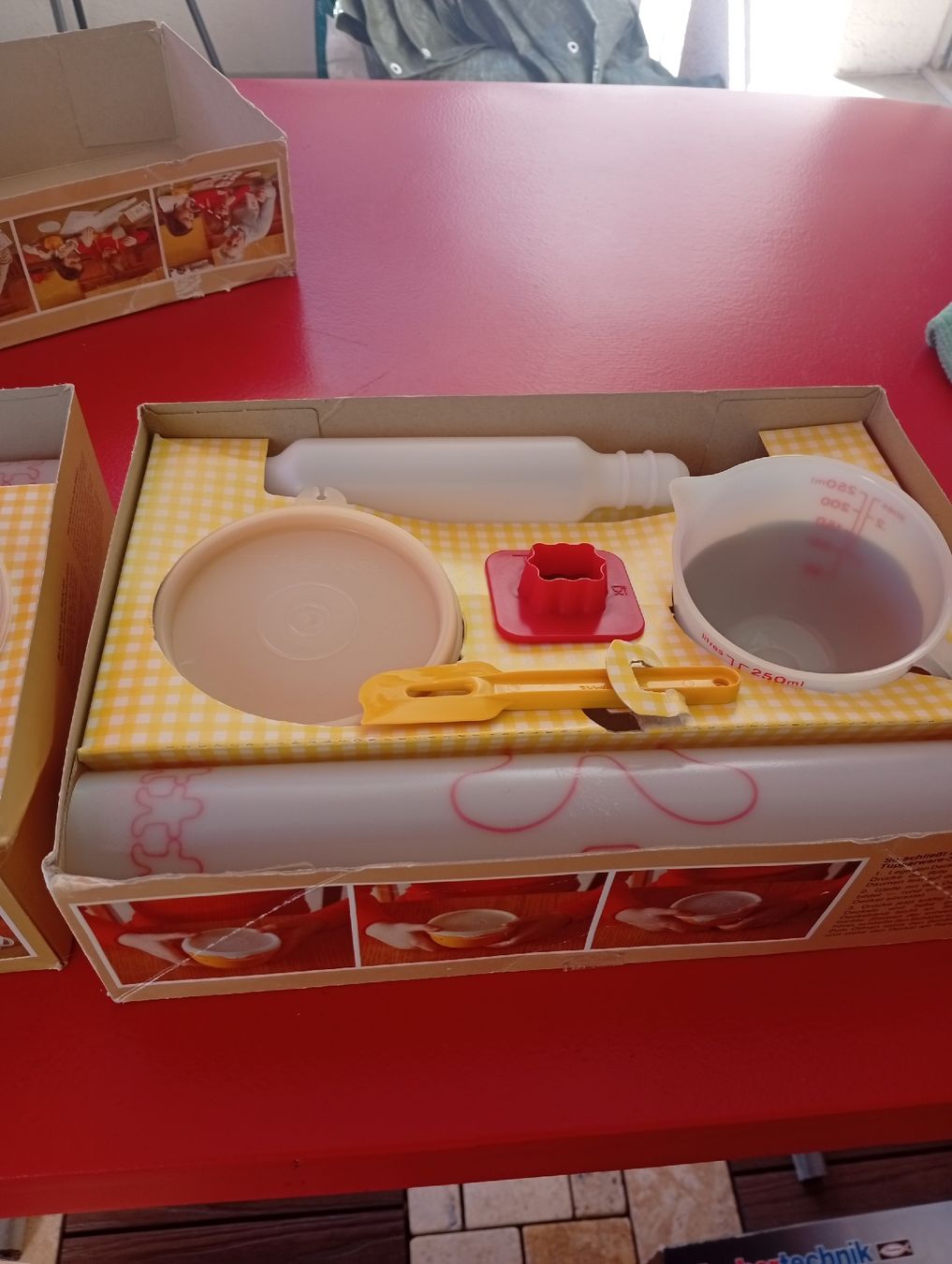 Spielzeuge: Spielzeug Tupperware Mini-Mix-It Kinder Backset  – Gebraucht aus Engelburg von CH.Me 3