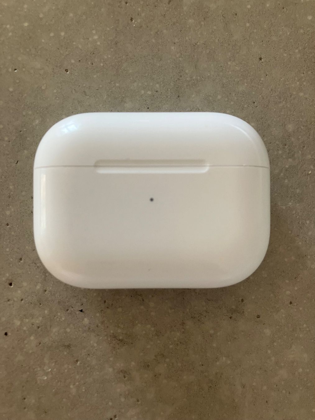 Apple Cuffie: APPLE AIRPODS PRO 2 Case – Usato da Lausanne venduto da mr.v 1