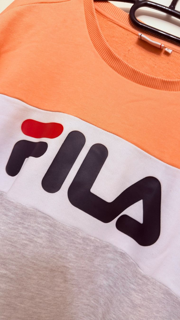 Fila Maglioni & Felpe: • Fila Sweatshirt • – Usato da Basel venduto da mendoza13 1