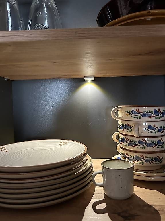 Buffets: Buffet – D'occasion à Horw par Chjrliyv 2