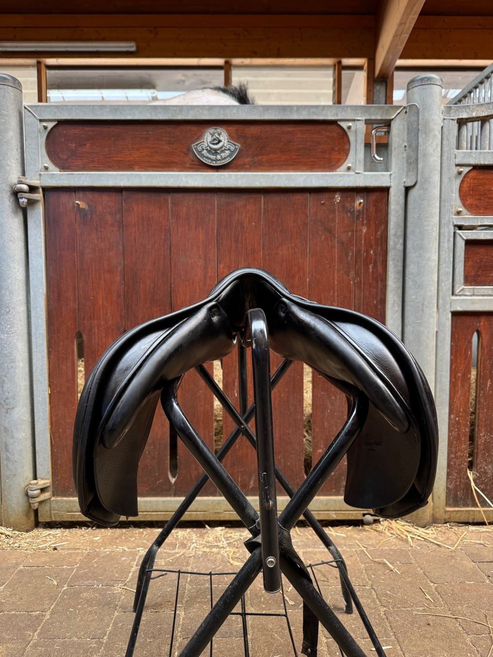 Selles, accessoires: Amerigo Springsattel 17,5" – D'occasion à Baden par liv_5wtq 2