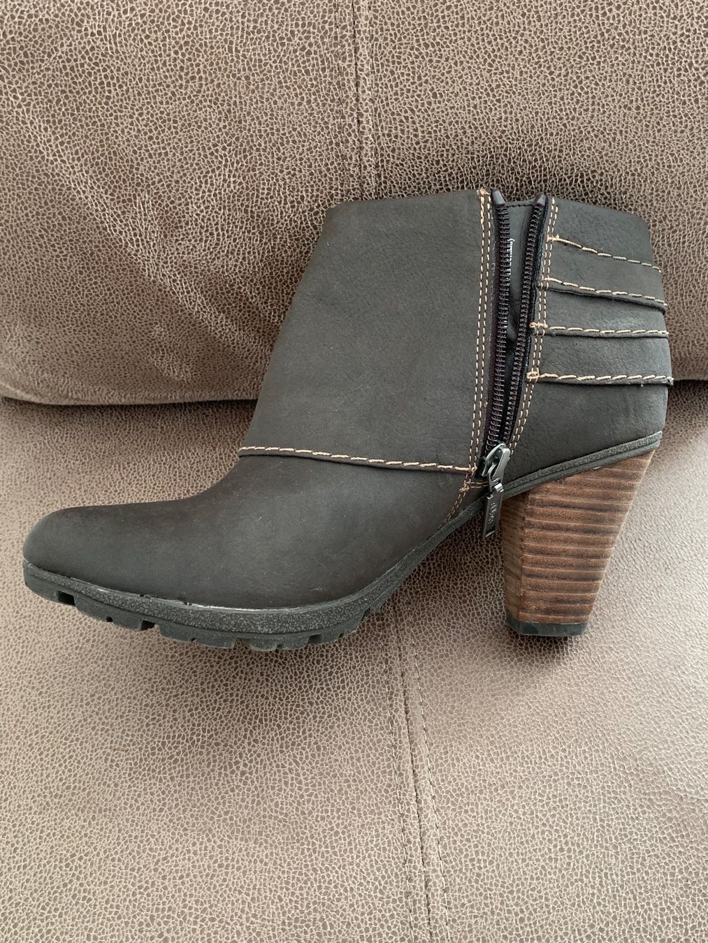Scarpe da donna: Damen Stiefeletten – Usato da Huttwil venduto da Nedja0 8