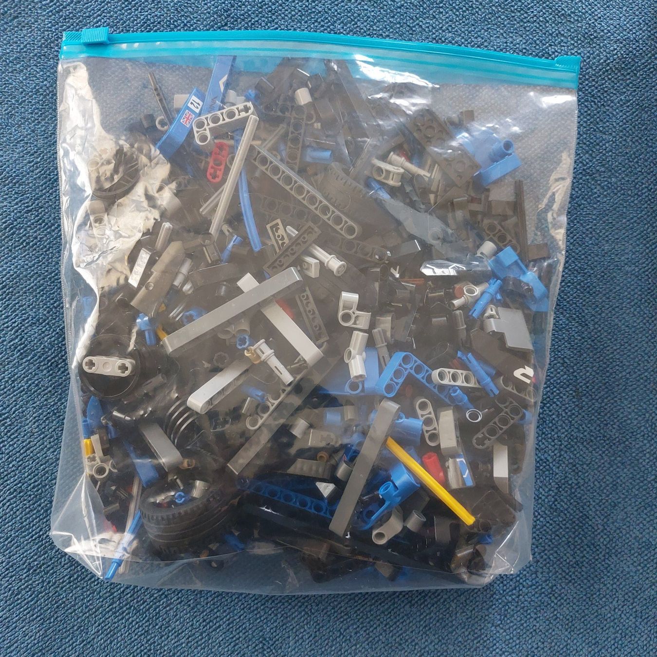 Lego Baukästen: LEGO 42123 – Gebraucht aus Uetikon am See von Peter_von_Lanthen 2