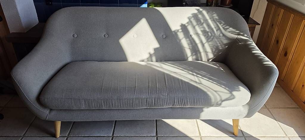 Sofas: Sofa – Gebraucht aus Spiez von Podex