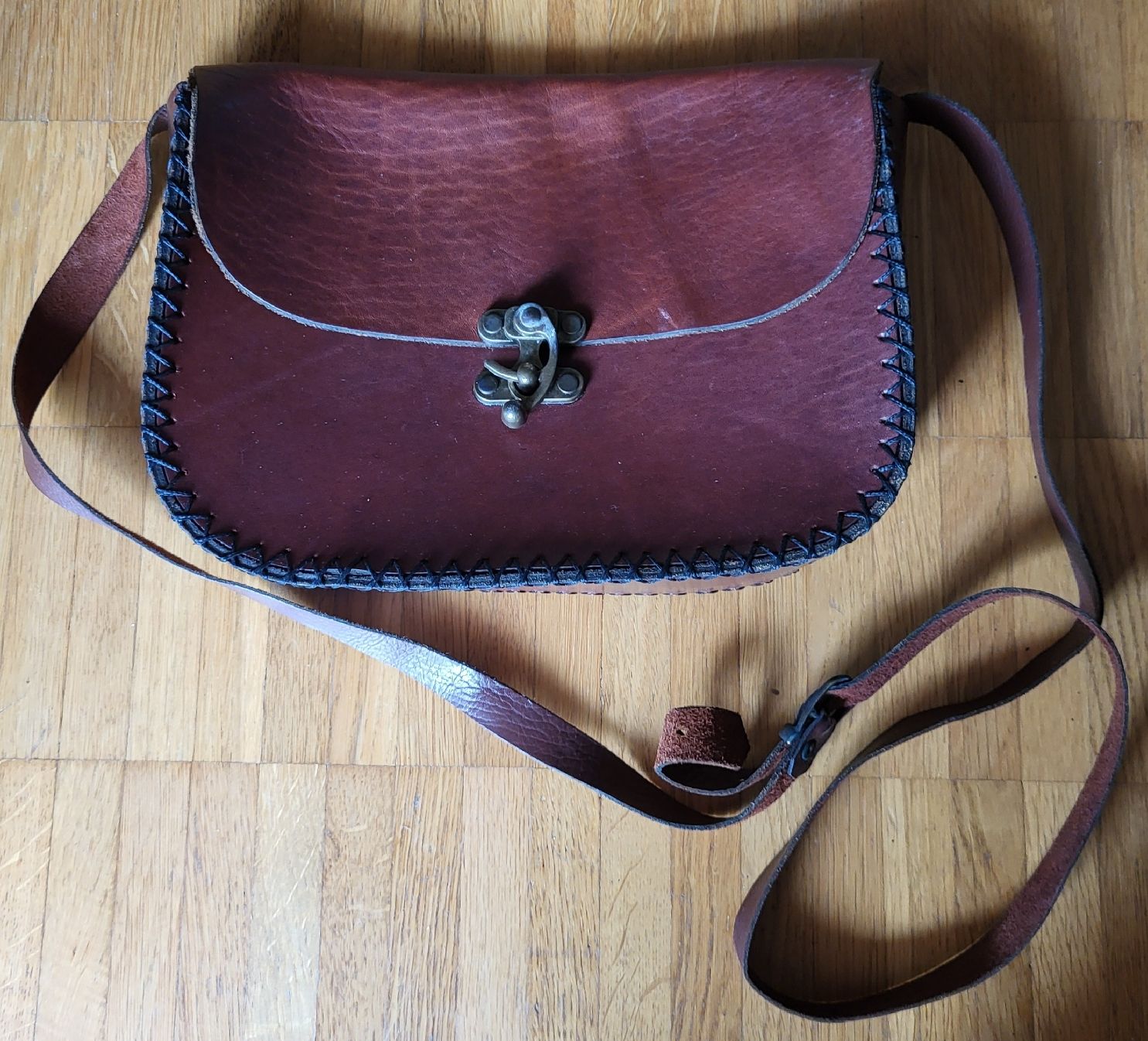 Taschen für Damen: Leder Handtasche  – Gebraucht aus Winterthur von Baer49