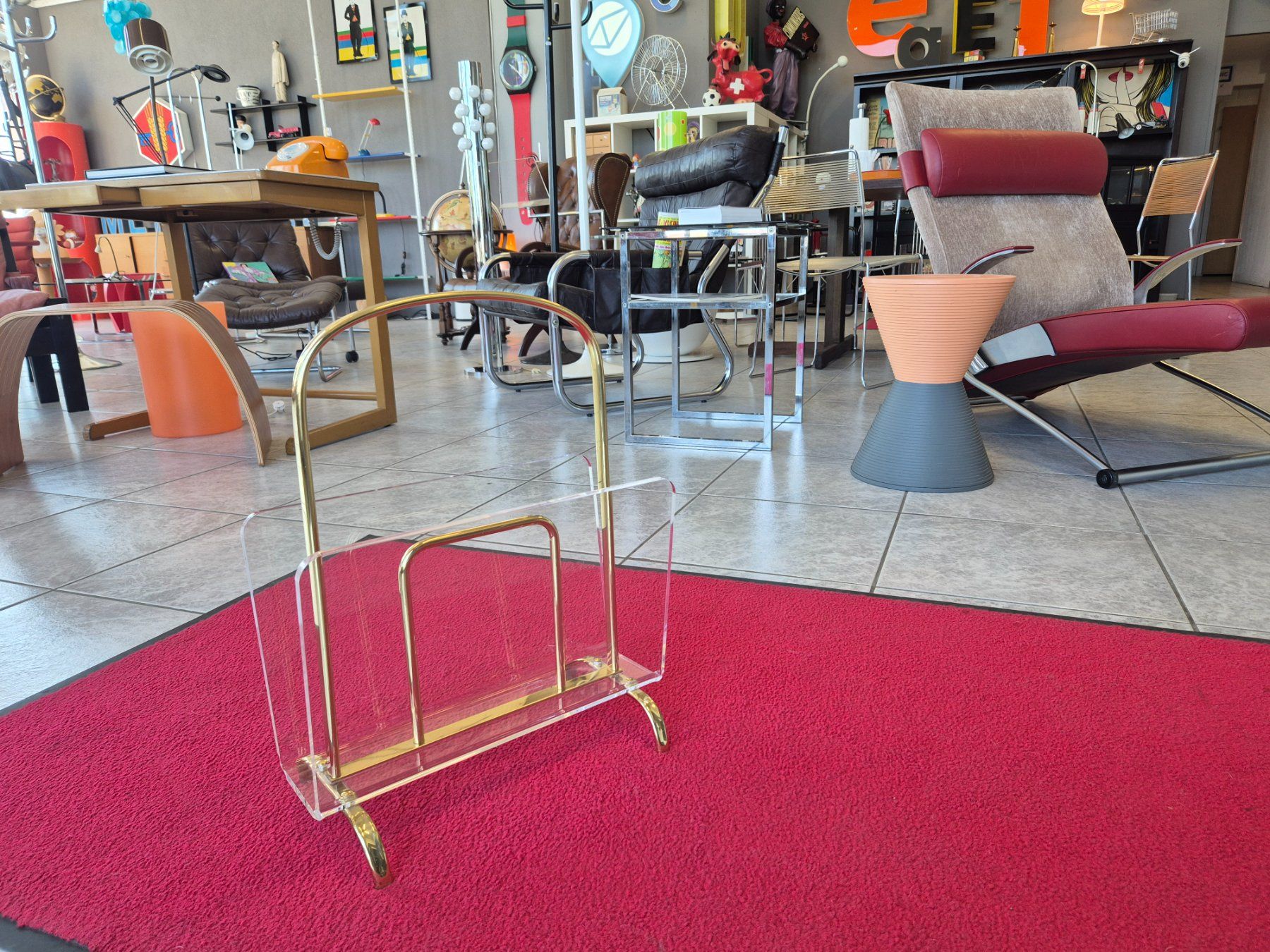Altro per la casa: Messing Plexiglas Zeitschriftenständer Magazin Rack 60er – Usato da Nottwil venduto da Wondewa-Shop 9
