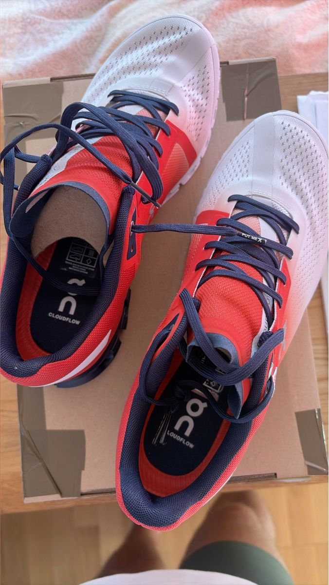 On Herrenschuhe: ON Cloudflow Laufschuhe Herren Grösse 42,5 – Neu (gemäss Beschreibung) aus Zürich von pdl_8vl8