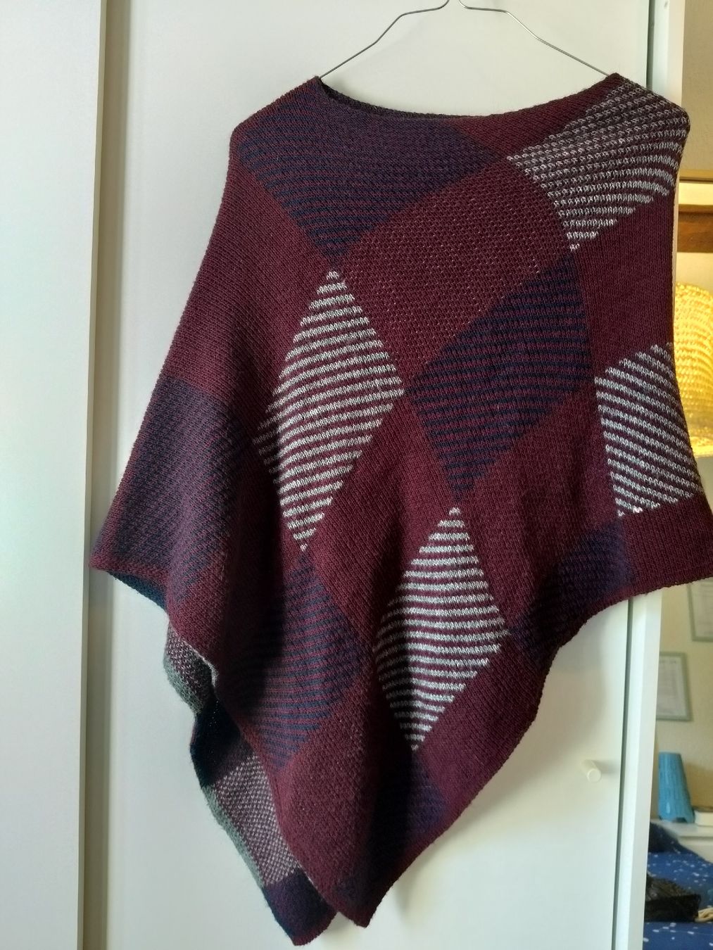 Altro in Moda donna: Poncho  – Usato da Zürich venduto da ila_9pnk