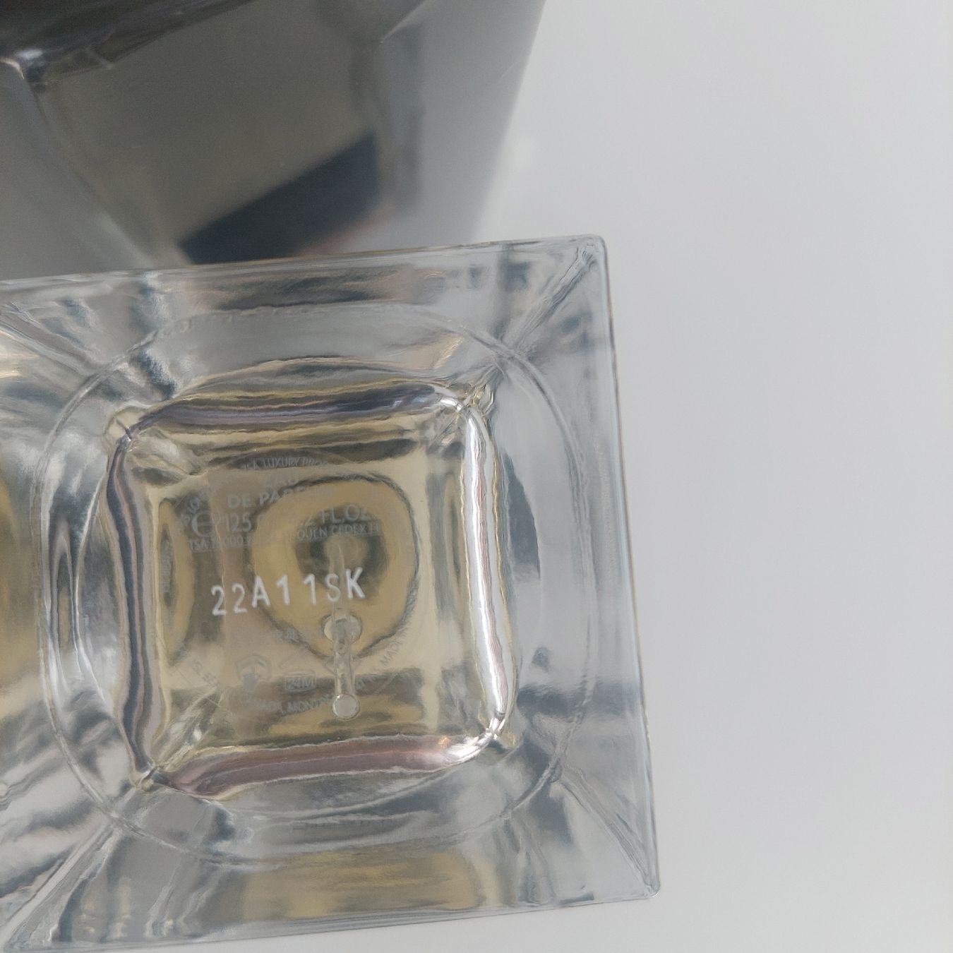 Saint Laurent Profumi & Eau de Toilette: Parfum Saharienne, YSL, 125ml. – Usato da Genève venduto da s_t_z8jl 3