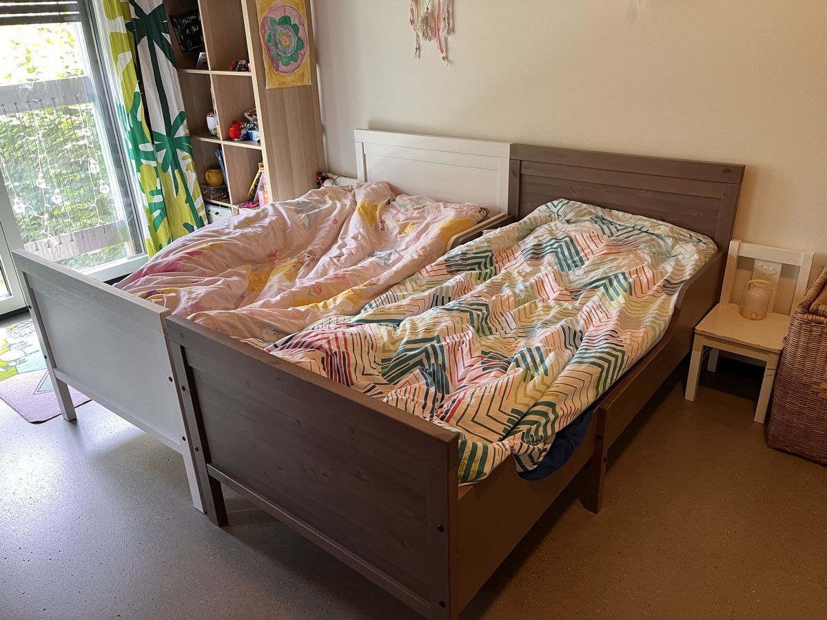 Ikea Lits: IKEA SUNDVIK Extendable Bed Frame, White, 90x200cm, Excellen – D'occasion à Cham par yin_95xl