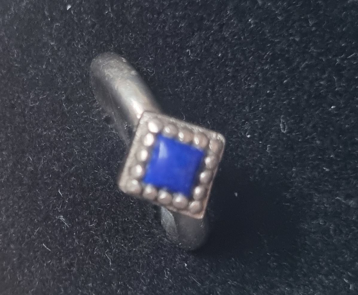 Anelli: massiver Ring mit Lapislazuli – Usato da unterägeri venduto da ursiou
