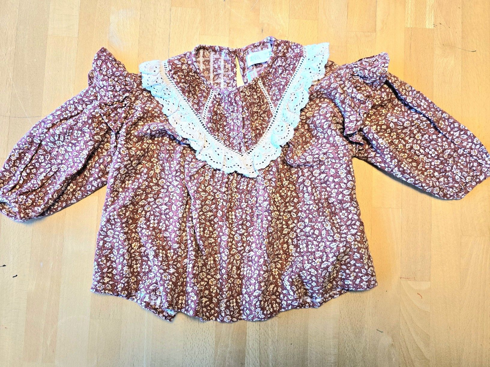 Zara Camicette, T-shirt & Top: Mädchen Bluse Gr.86 – Usato da Seedorf UR venduto da Kali_fornia