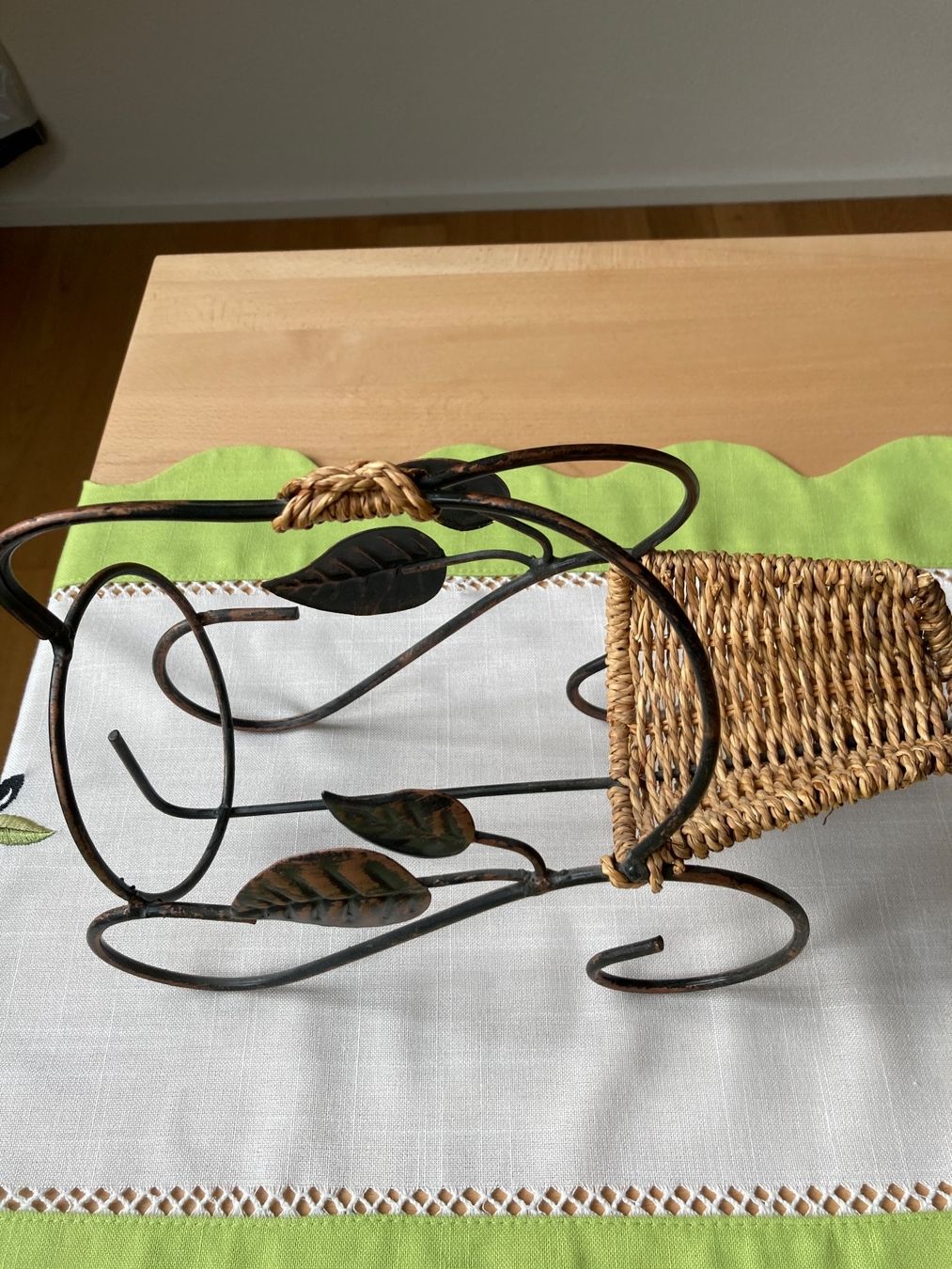 Portabottiglie: Weinflaschen Halter – Usato da Stallikon venduto da dotka07 1