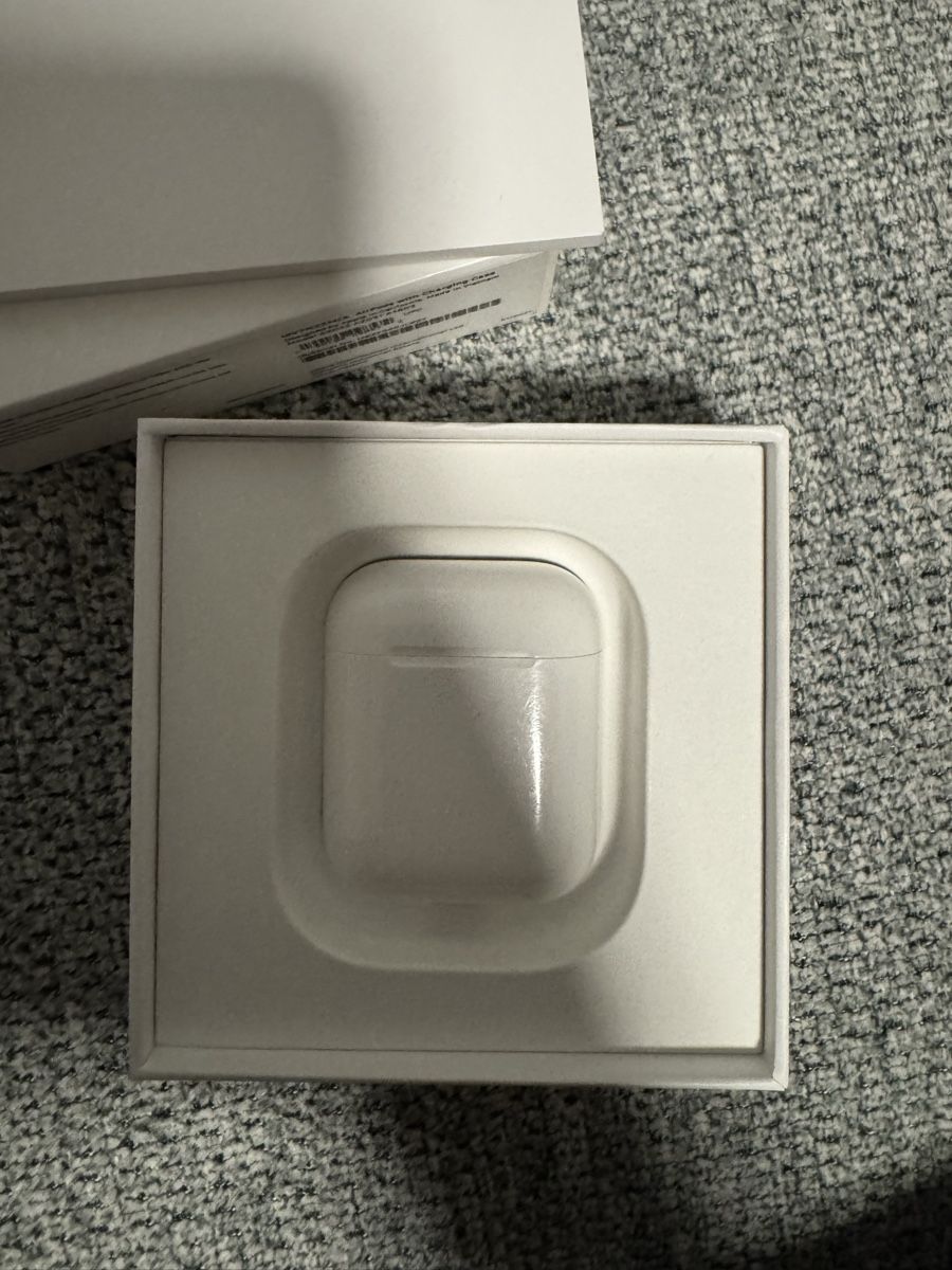 Apple Cuffie: Apple airpods – Usato da Thônex venduto da Kardo50 2