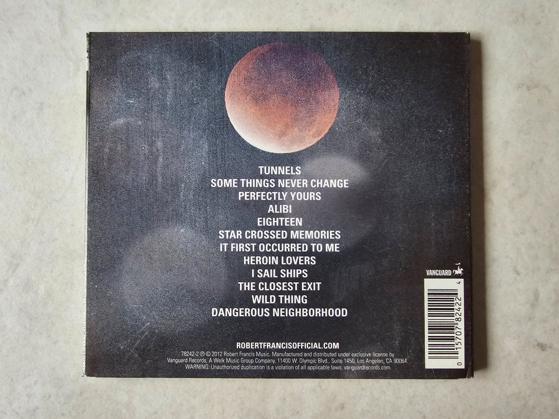 CD: Robert Francis  -  Strangers In The First Place – Usato da Schneisingen venduto da backstore24 1