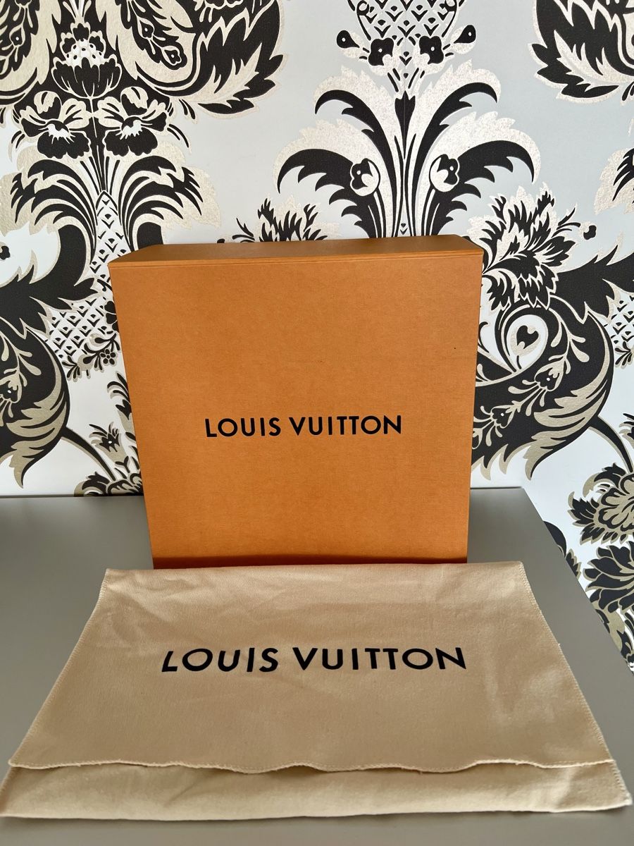 Louis Vuitton Borse da donna: LOUIS VUITTON Umhängetasche – Usato da Meilen venduto da Sonne66 1