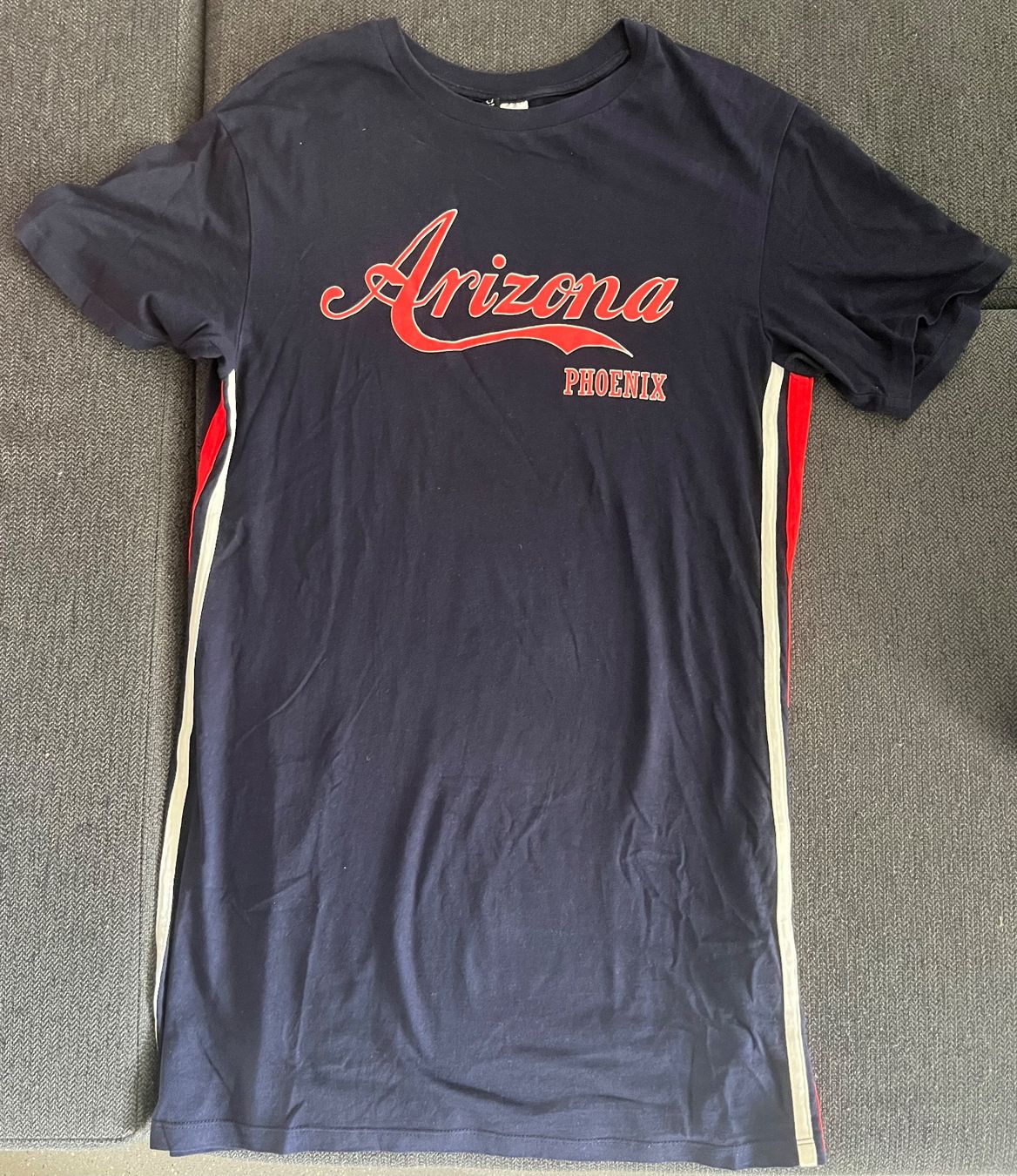 Vestiti: Tshirt Kleid – Usato da Möhlin venduto da eny_lsk7