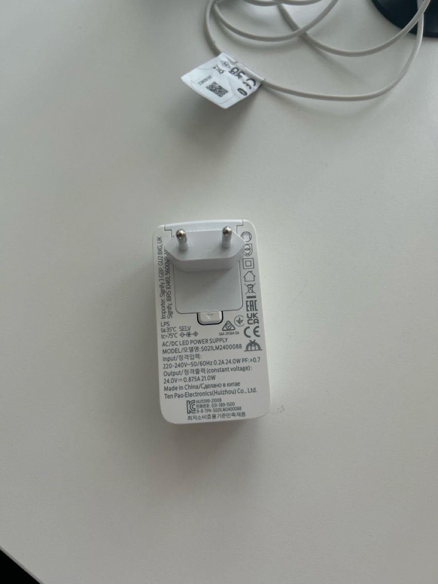 Philips Lampen: Philips Hue Play Lightbars – Neu (gemäss Beschreibung) aus Stäfa von nil_h7lw 1