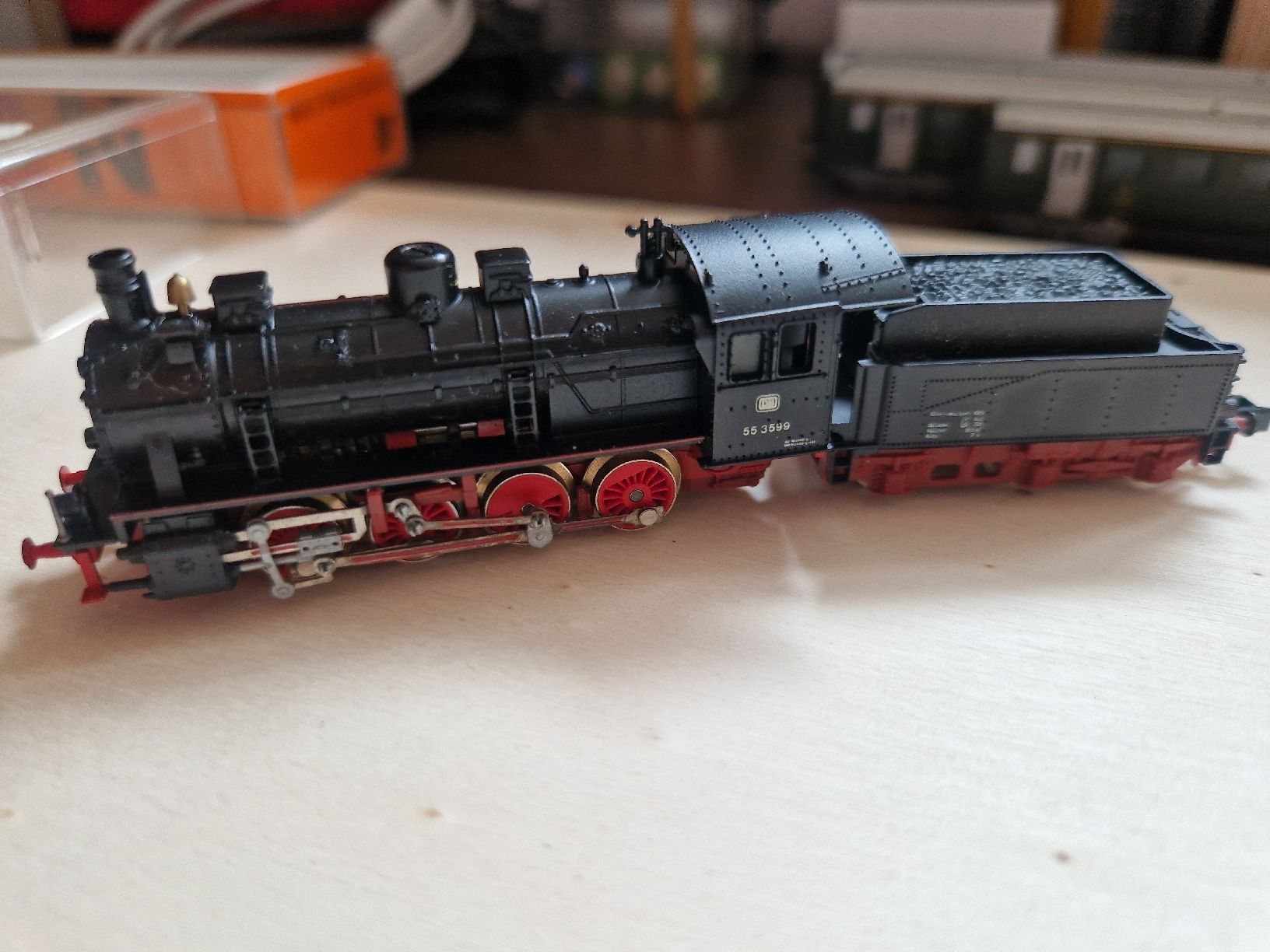 Arnold Modellini di ferrovie: locomotive à vapeur  – Usato da Neuchâtel venduto da allen07 1