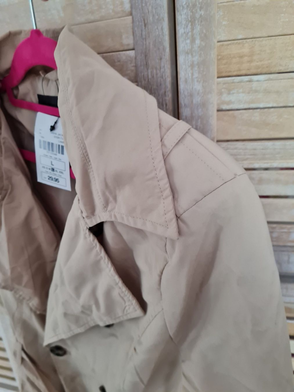 Vestes: Parka – Neuf avec emballage d'origine à Grand-Lancy par ana_7y2f 1