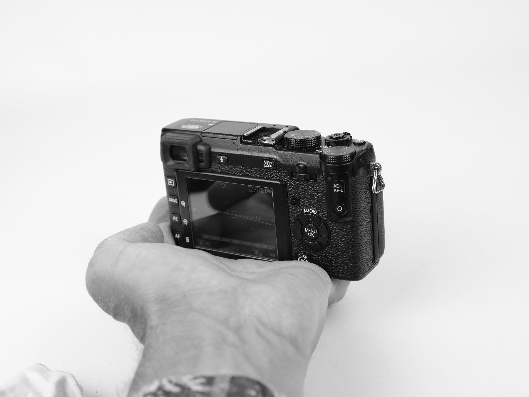 Fujifilm Appareil photo: Fuji X-E1 Kamera / Body / magischer Sensor :-) – D'occasion à Bern par Xtralite 9