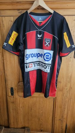 Für Sammler Neuchatel Xamax Sondegger Fussballtrikot