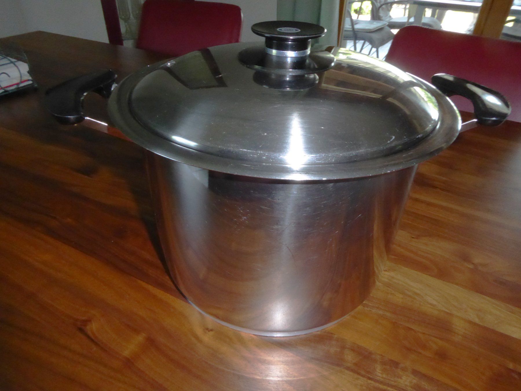 Amc Padelle: grosse AMC Pfanne 7066,  8 Liter Top – Usato da Burgdorf venduto da Zimpu10